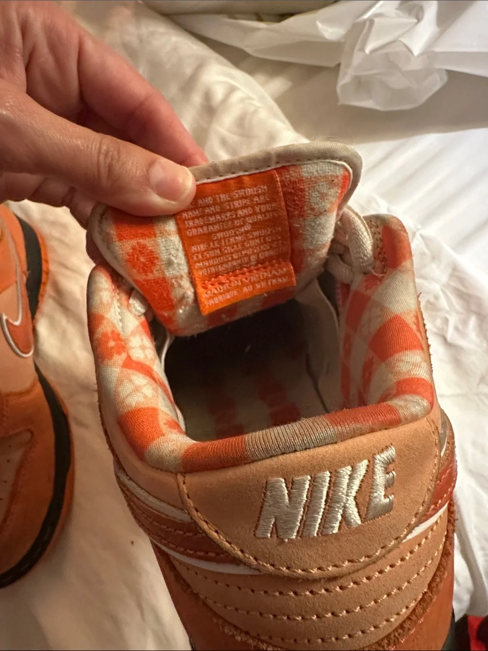 Nike SB Dunk Low Orange lobsters Low-Top Sneakers - Picture 11 of 16